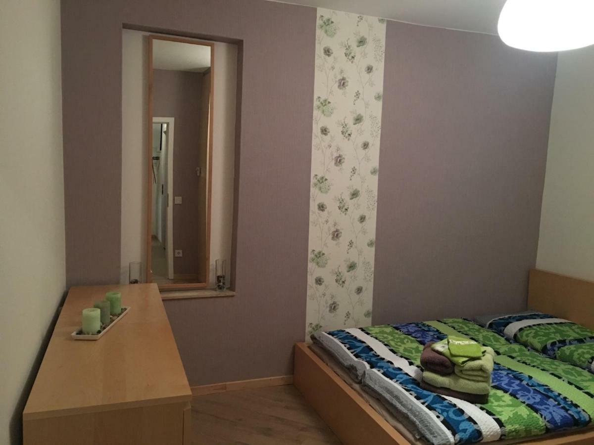נאומבורג Ferienwohnung Zum Saaletalblick מראה חיצוני תמונה